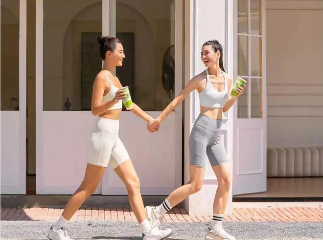 这一届超模、健身博主、瑜伽教练……正在“整顿”茶饮！(图10)