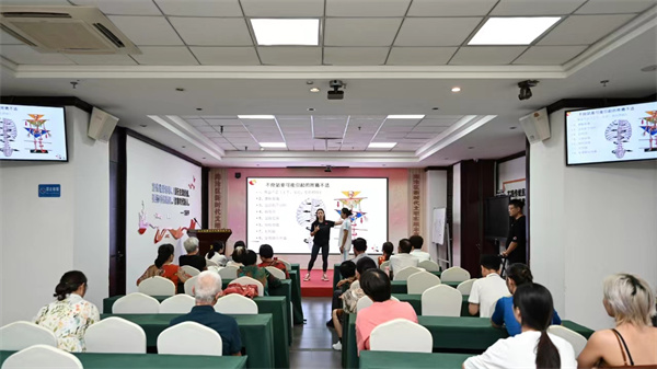 CBBA科学健身公益讲座走进社区(图3)