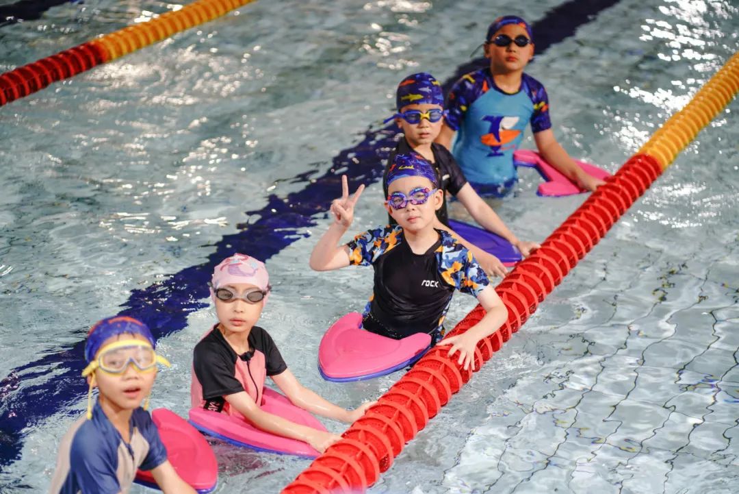 少年与海2024绿城锦玉园海豚计划圆满结业！(图2)