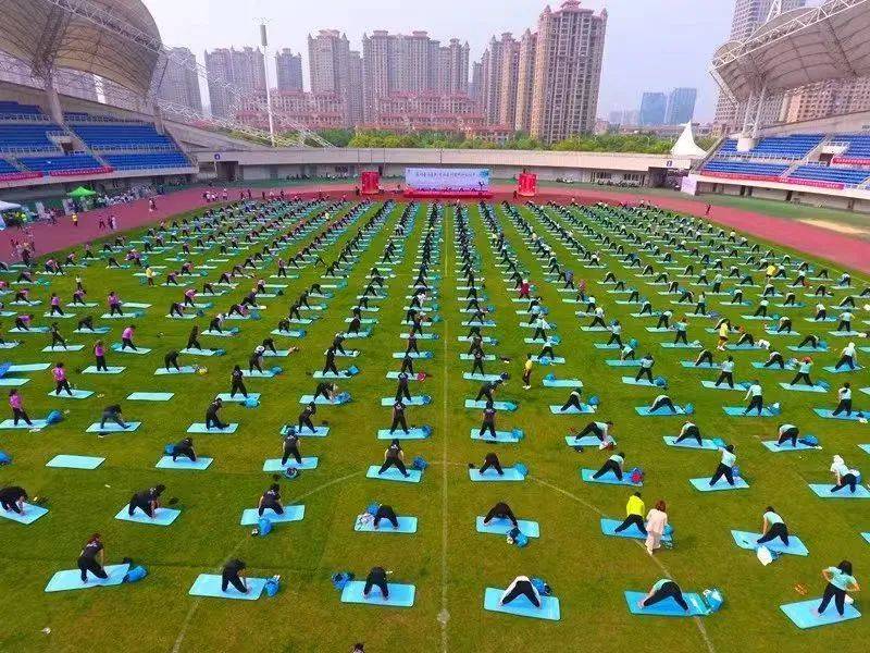 米乐M6：“东风柳汽”2024柳州水休闲运动会（嘉年华）·千人瑜伽展示活动震撼来袭！内含报名链接(图1)