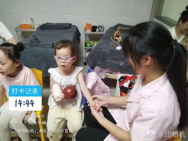 米乐M6：2024年暑假美珈的学生在干啥？(图7)