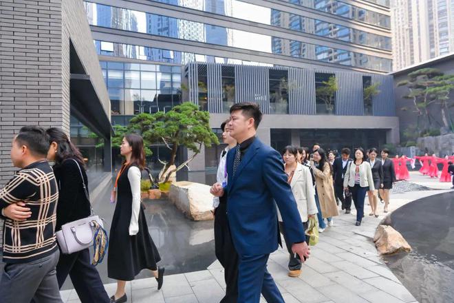 米乐M6：太美了！梅溪湖·韦尔斯利酒店即将绽放！(图6)