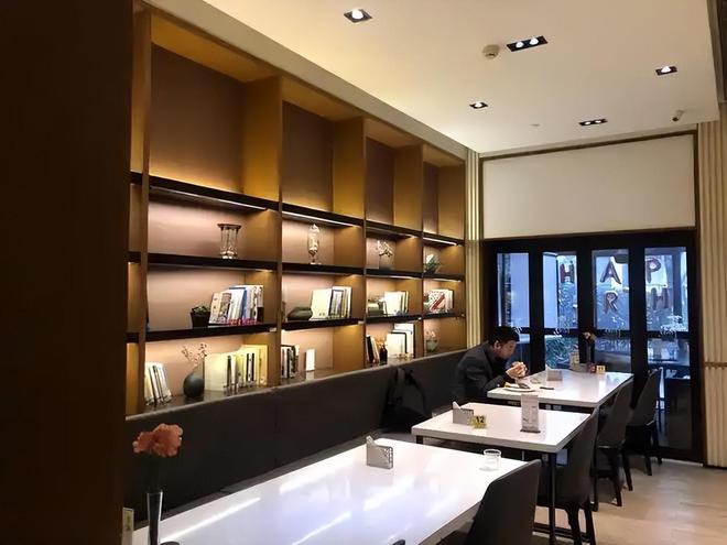 酒店界的“胖东来”：亚朵如何重塑中国酒店行业？(图3)