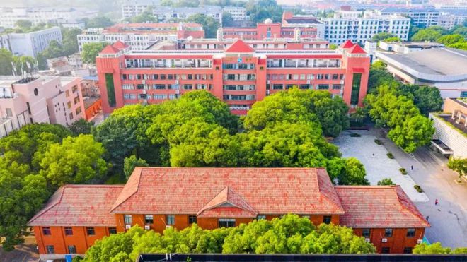 黄埔家长：小学读牛校还不够！还要九年一贯制(图10)