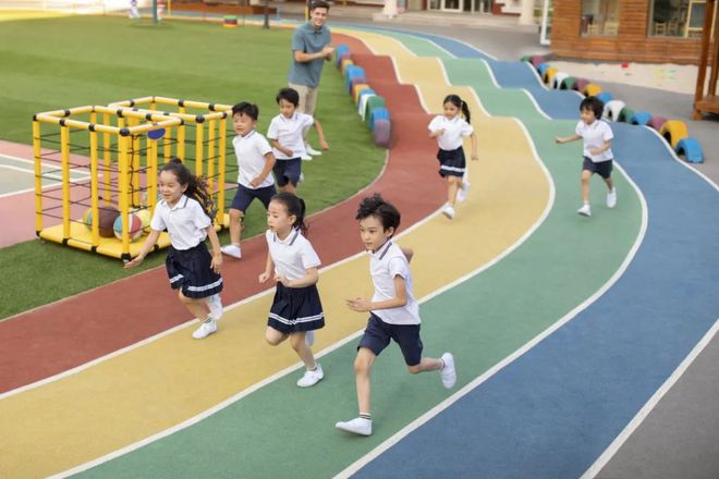 黄埔家长：小学读牛校还不够！还要九年一贯制(图16)