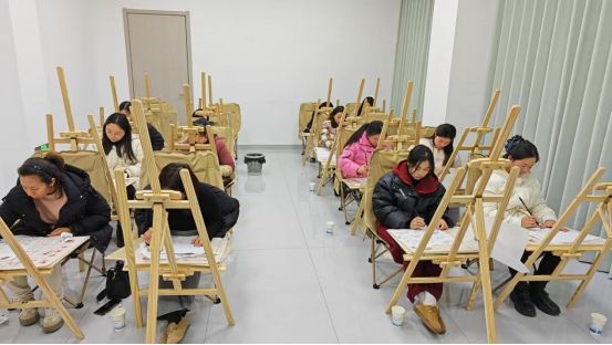 “工会晚八点”德兴市总工会2025年首期公益课堂开班(图2)