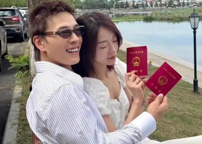 35岁吴谨言现身健身房健身身形苗条四肢纤细产后状态也太好了(图8)