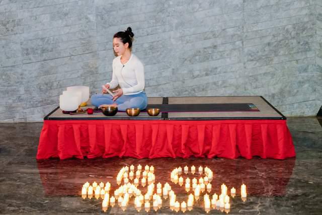 上海闵行宝龙艾美酒店联合lululemon举办烛光瑜伽派对支持「地球一小时」活动(图6)