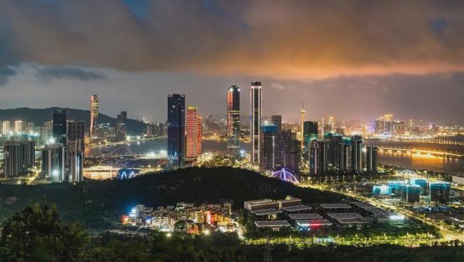 米乐M6：华发横琴玺售楼处【营销中心】电话发布：珠海顶级豪宅热销中(图7)