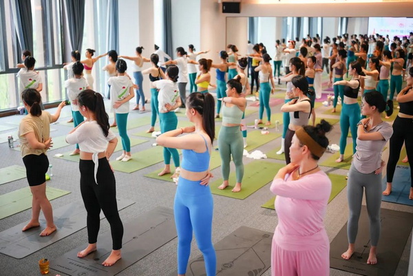 米乐M6：【健身瑜伽健康中国】2024年全国健身瑜伽公益活动（南京站）成功举办(图3)