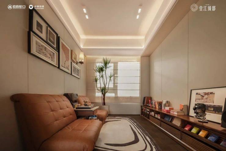 米乐M6平台：壹江臻邸售楼处最新发布(首页网站)中旅壹江臻邸销售中心可详聊楼盘详情价格地址清晰告知配套成熟前台电话(图25)