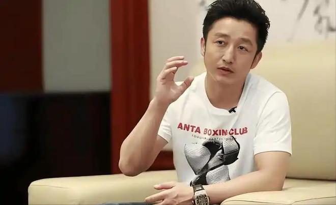 米乐M6:拳王邹市明自爆破产不止赔光2亿妻子参加婚礼撕下最后的体面(图11)