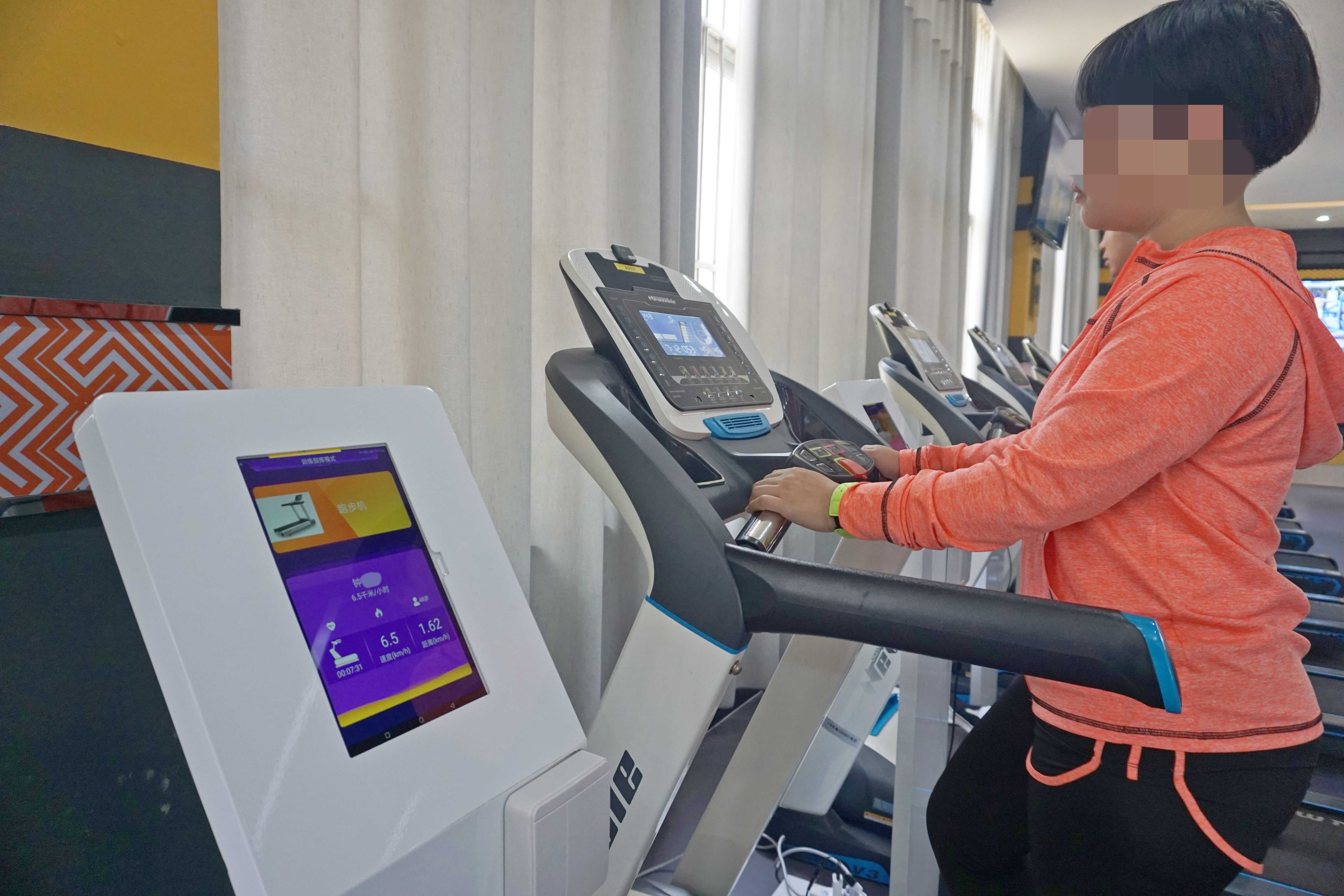 米乐M6平台:科技赋能+民族特色!“十四五”期间广西女子强制隔离戒毒所积极探索智慧戒治新路径(图2)