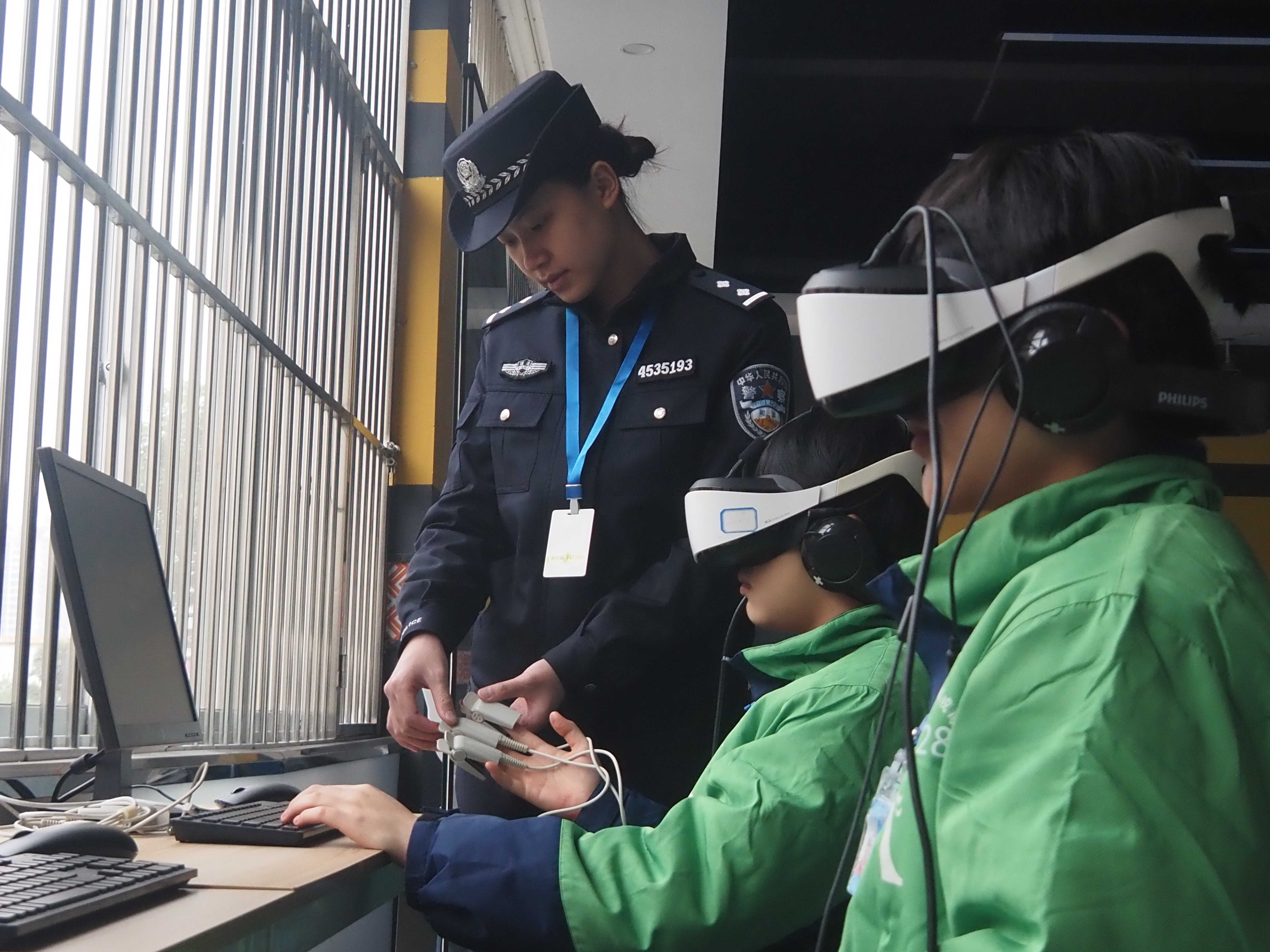 米乐M6平台:科技赋能+民族特色!“十四五”期间广西女子强制隔离戒毒所积极探索智慧戒治新路径(图4)