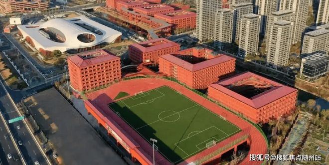 售楼中心滨江·云杭里房价：滨江云杭里价格户型图及售楼处电话！(图8)