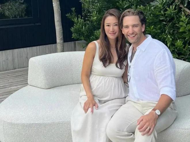 43岁谢婷婷再夺网球冠军!小7岁男友全程陪同曾挺32周孕肚比赛(图17)