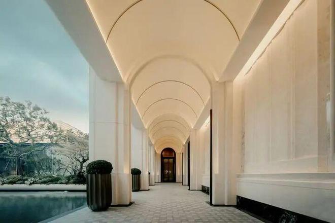 米乐M6平台：中海地产放低了身段(图2)